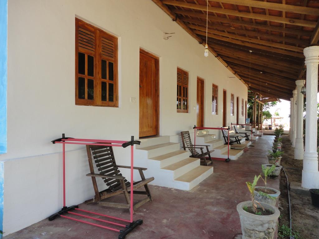 Yoho Hotel Arugambay Beach Inn Arugam Bay Zewnętrze zdjęcie