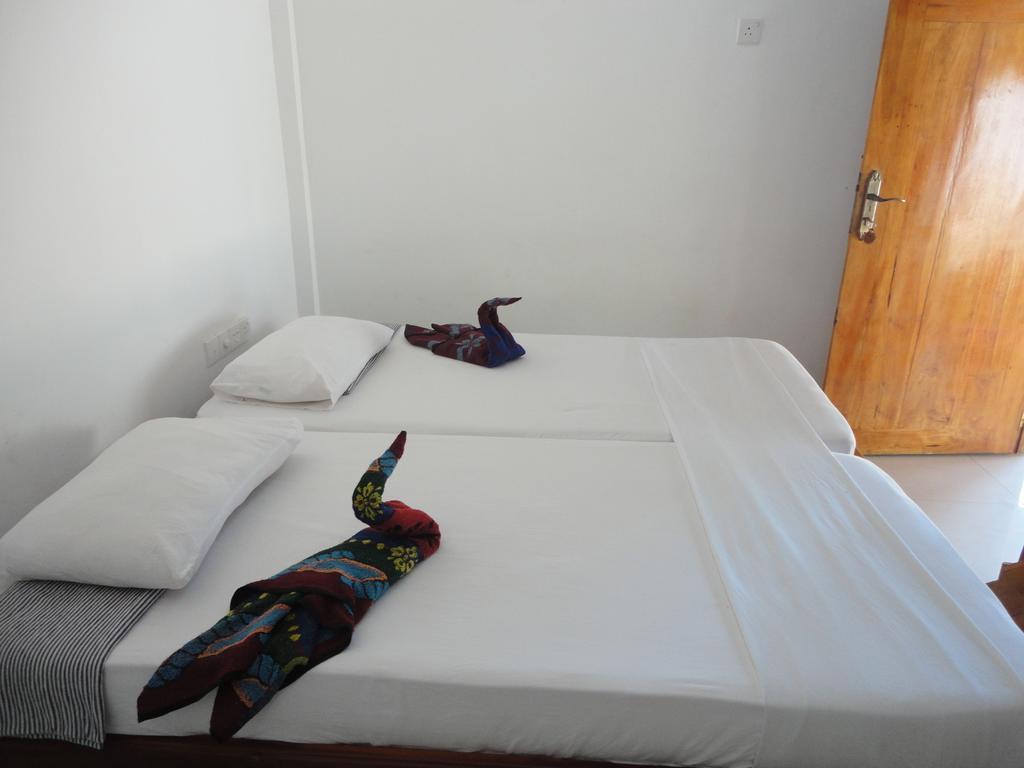 Yoho Hotel Arugambay Beach Inn Arugam Bay Pokój zdjęcie