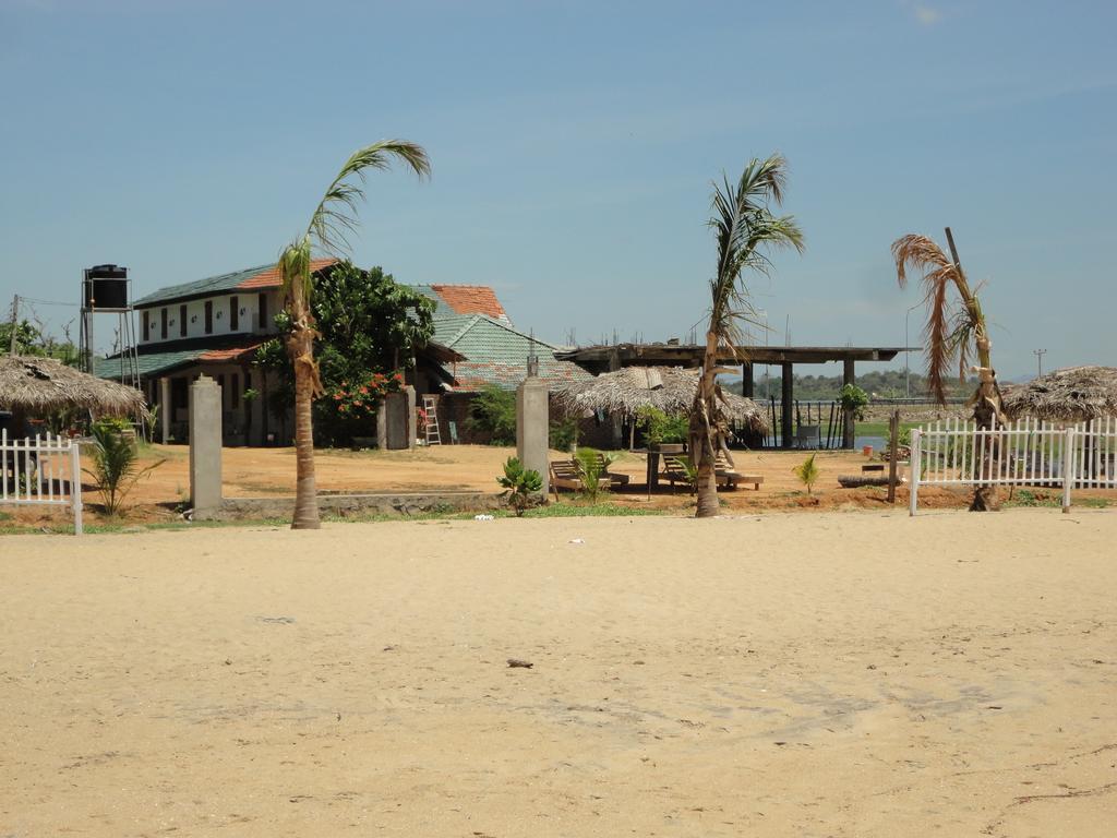 Yoho Hotel Arugambay Beach Inn Arugam Bay Zewnętrze zdjęcie